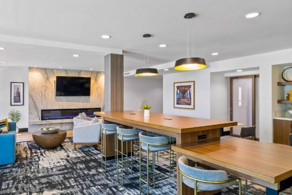 La Quinta Inn & Suites by Wyndham Santa Cruz image 20